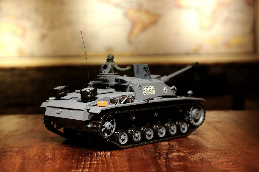 RC Panzer "Sturmgeschütz III" - Metallgetriebe PRO