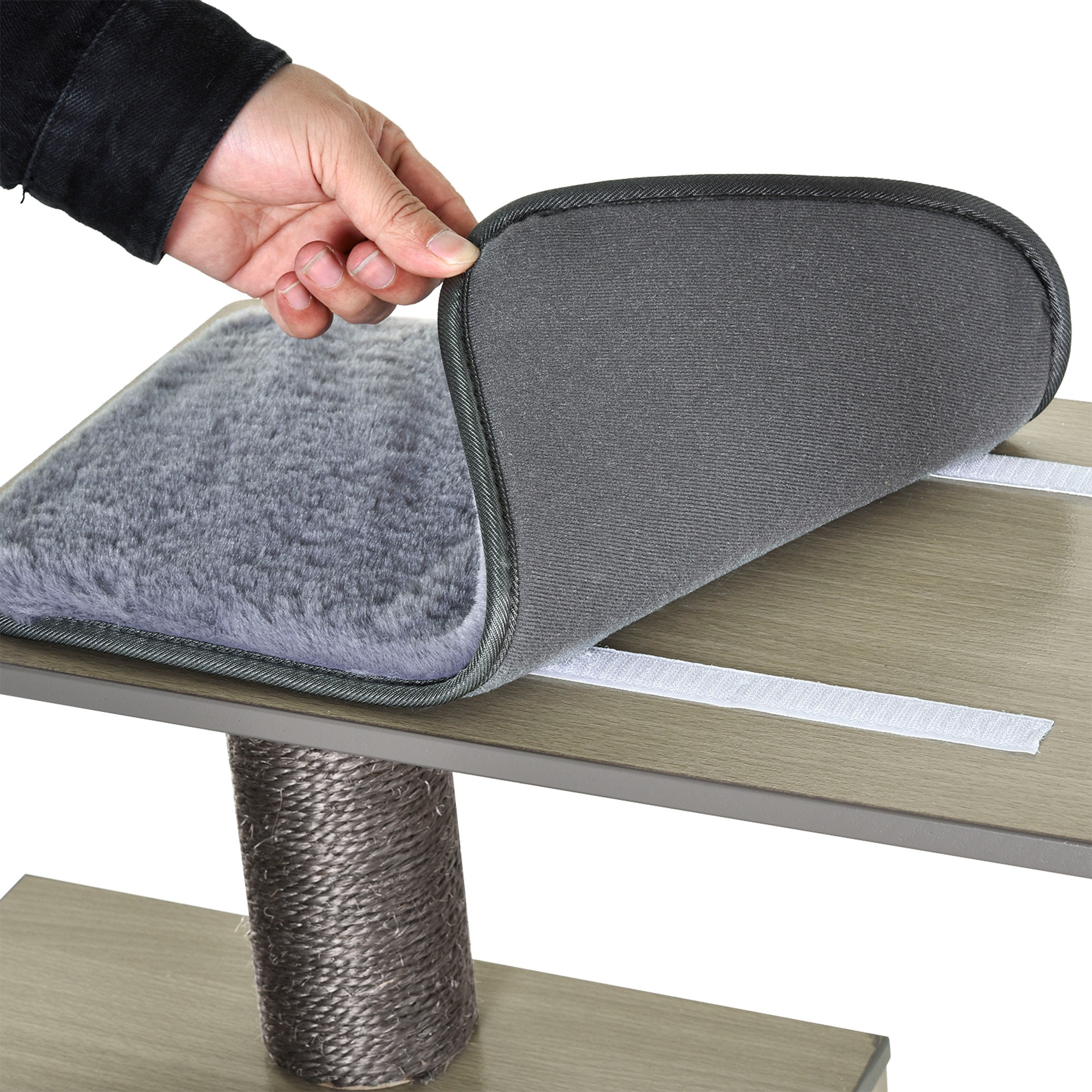 Katzenkratzbaum Katzenbaum Katzenspielzeug Kletterbaum Sisal Polster Liegefläche mit Ball Grau 71,5 x 49,5 x 120 cm