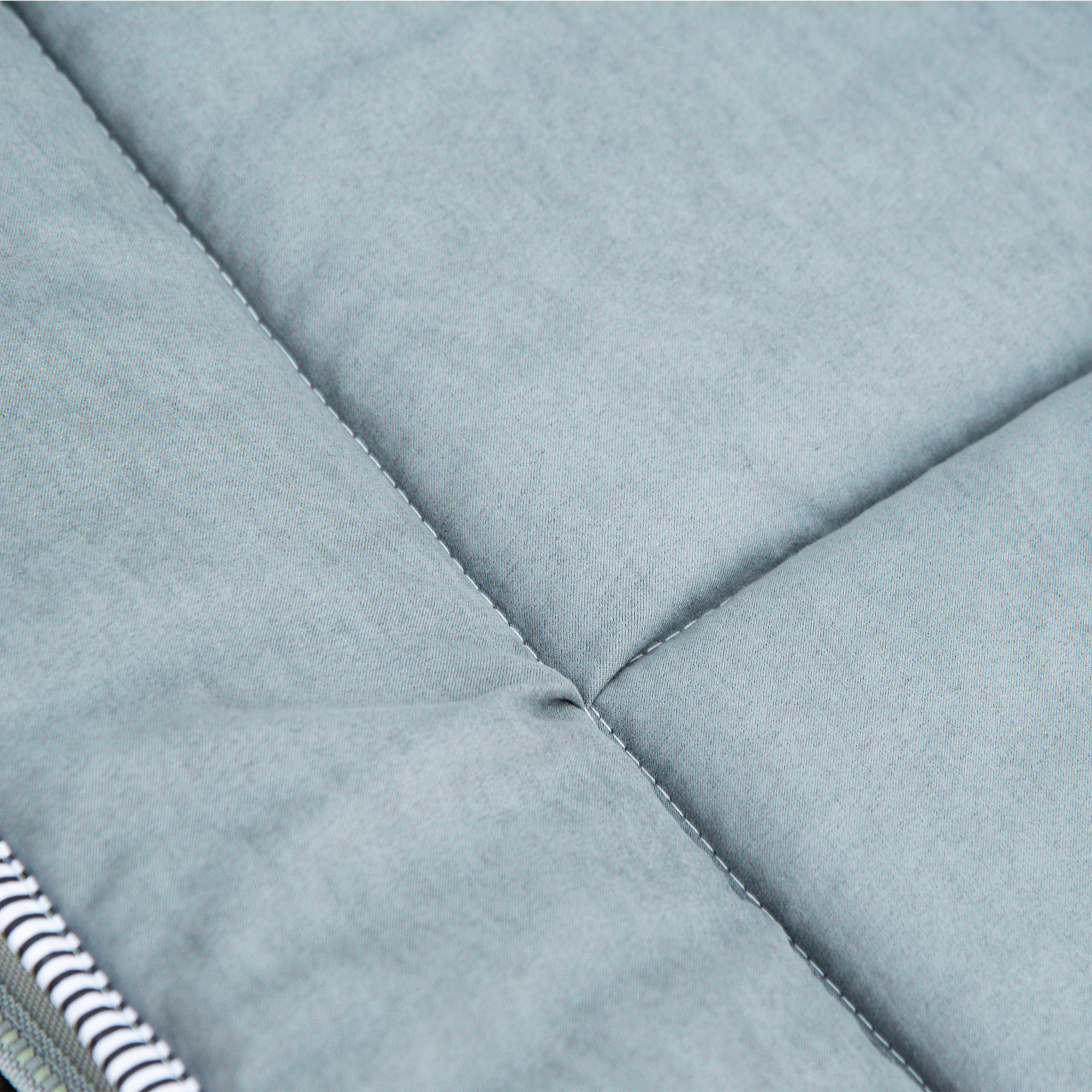 Feldbett faltbar Campingbett mit Matratze Tragetasche 188 x 64,5 x 53 cm Gästebett bis 150 kg belastbar Campingliege für Erwachsene Klappbett für Outdoor, Garten Camping Reisen Hellgrau