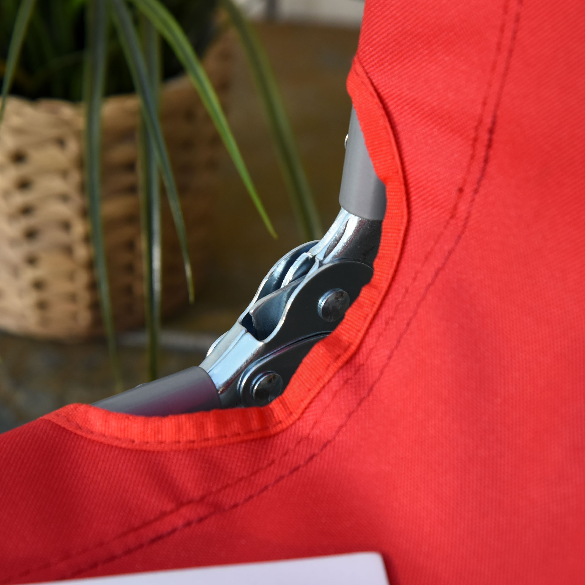 Sonnenliege, klappbar, verstellbare Rückenlehne, rostfreier Metallrahmen, 187 x 55 x 24, Rot