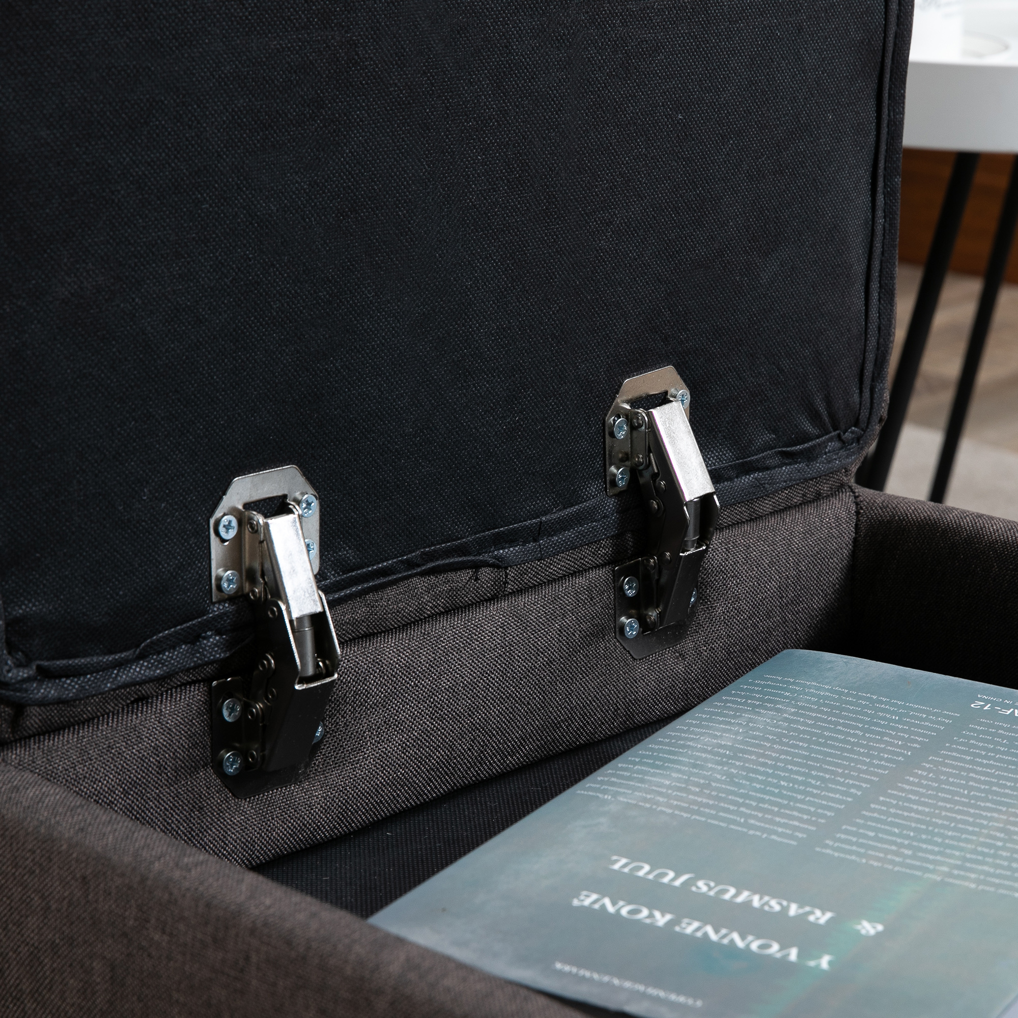 Relaxsessel mit Fußhocker, Stauraum, Elektrischer Massagesessel mit Liegefunktion, Drehbarer Fernsehsessel mit Seitentasche, Fernbedienung, Holzrahmen, Polyester, Braun