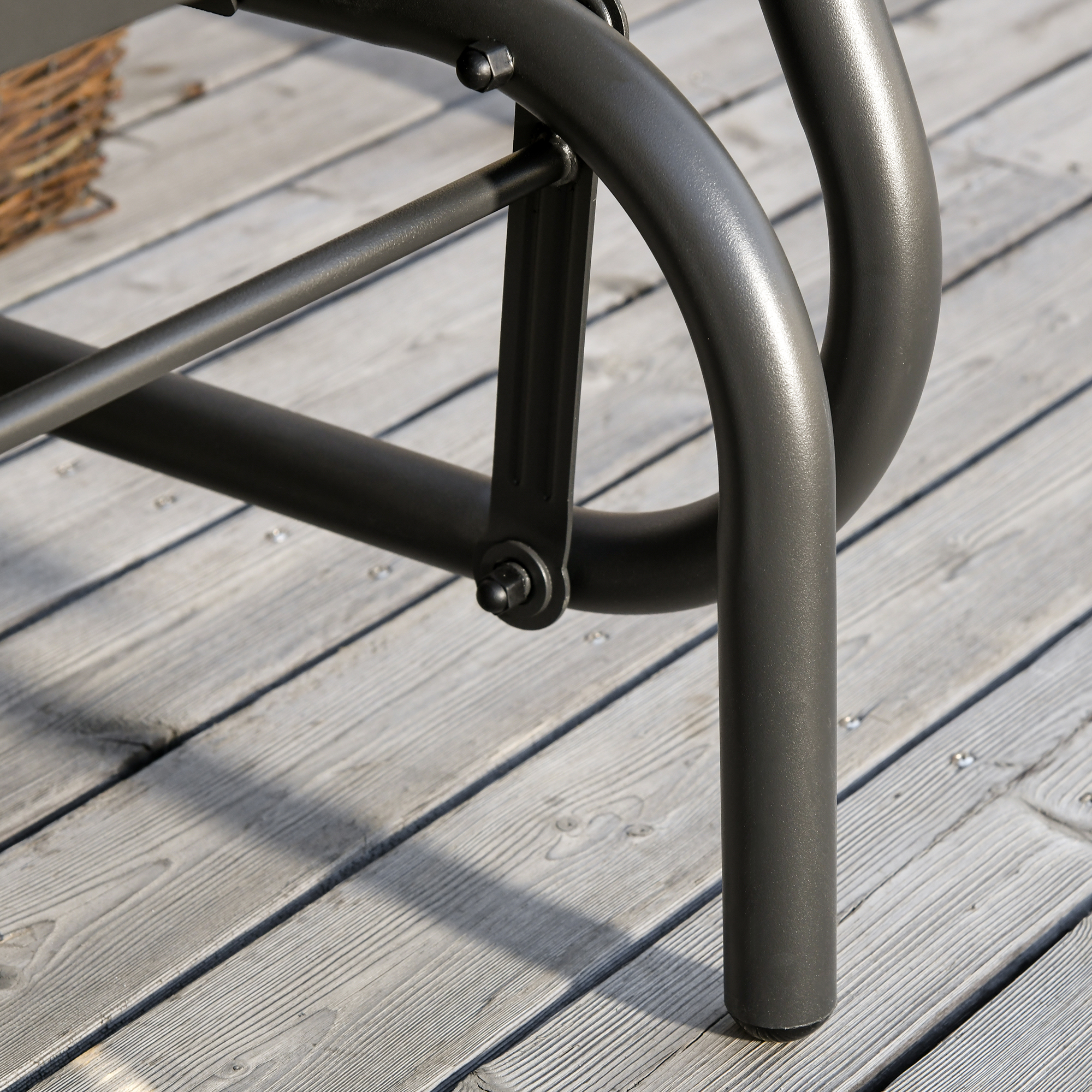 Schaukelstuhl Gartenstuhl aus Metall Schaukelsessel mit Armlehne Rückenlehne Gartenschaukel bis 120 kg belastbar Outdoor Relaxstuhl für Balkon Garten Terrassen Schwarz