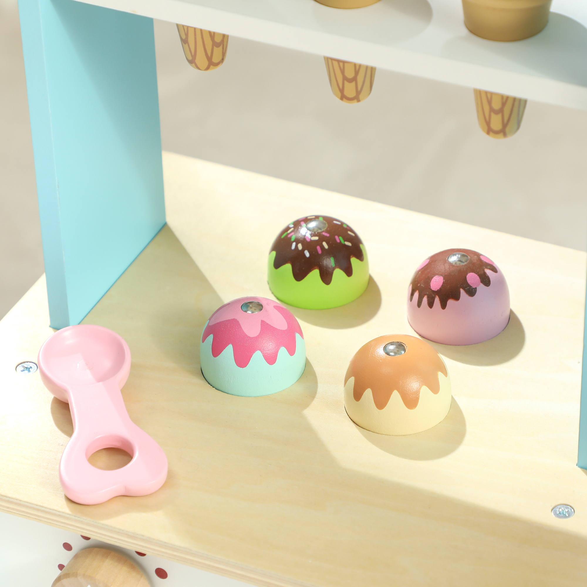 Eiswagen für Kinder Eisdiele Kinder 17 Stück Eis Kinderküche mit 17 Zubehörteile, Ofen, MDF, Hellblau