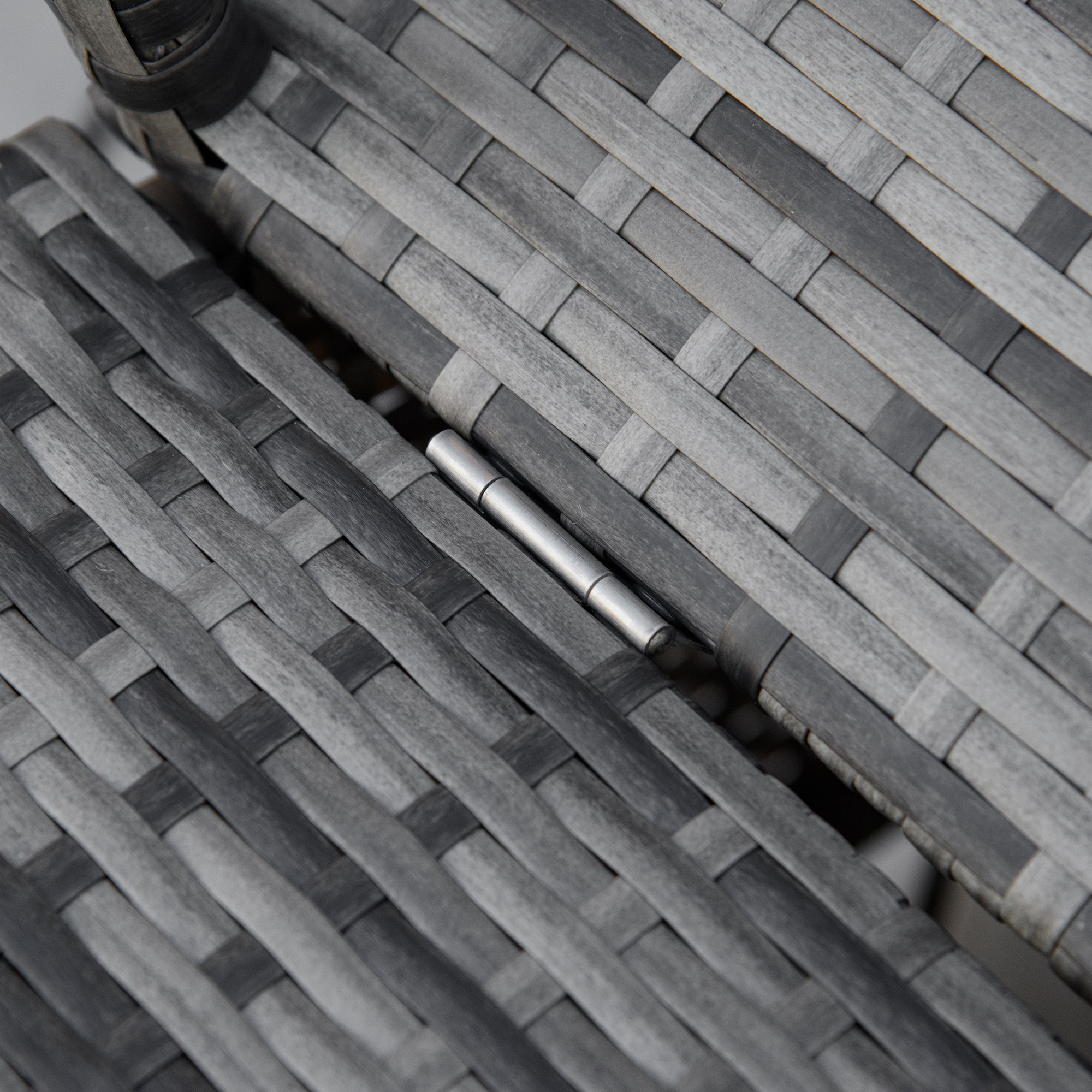 Sonnenliege aus Polyrattan mit Sonnendach Gartenliege verstellbar Rattanliege Gartenmöbel Liege mit Kissen Grau 195 x 65 x 40 cm