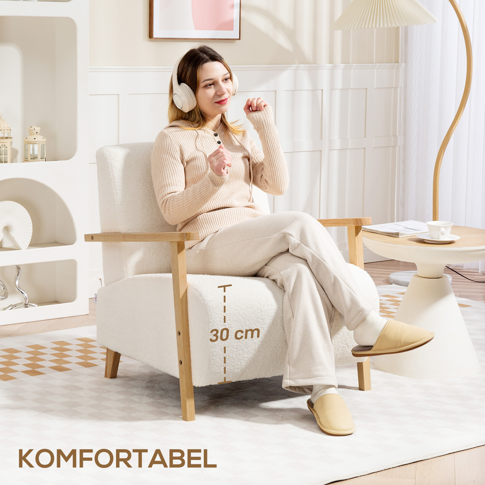 Sessel mit Rückenlehne, Armlehnen, Gepolstert Loungesessel mit Sherpa-Optik, Holzbeine, für Schlafzimmer, Wohnzimmer, bis 120 kg, Cremeweiß