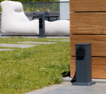 Steckdosensäule 2-fach, IP44, Anthrazit, 250V~/ 16A, 13x13x27cm