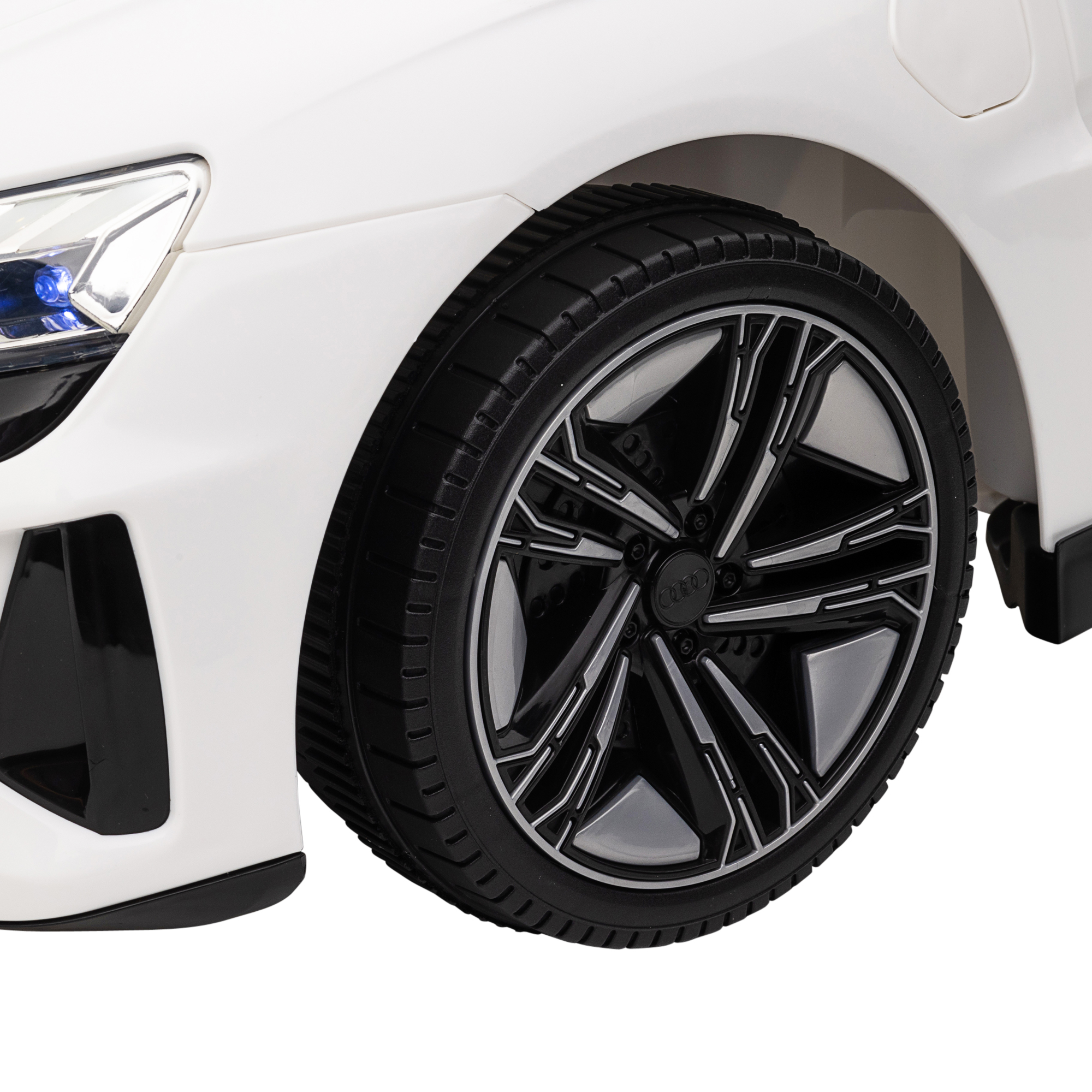 Kinderfahrzeug Audi RS e-tron GT mit Sicherheitsgurt, Fernbedienung, Scheinwerfern, Musikfunktion, weiß, 103 x 58 x 41cm