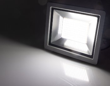 LED-Fluter SlimLine "CTF-SLT50 PIR", 50W, IP44, 5220lm, 4000K, Bewegungsmelde