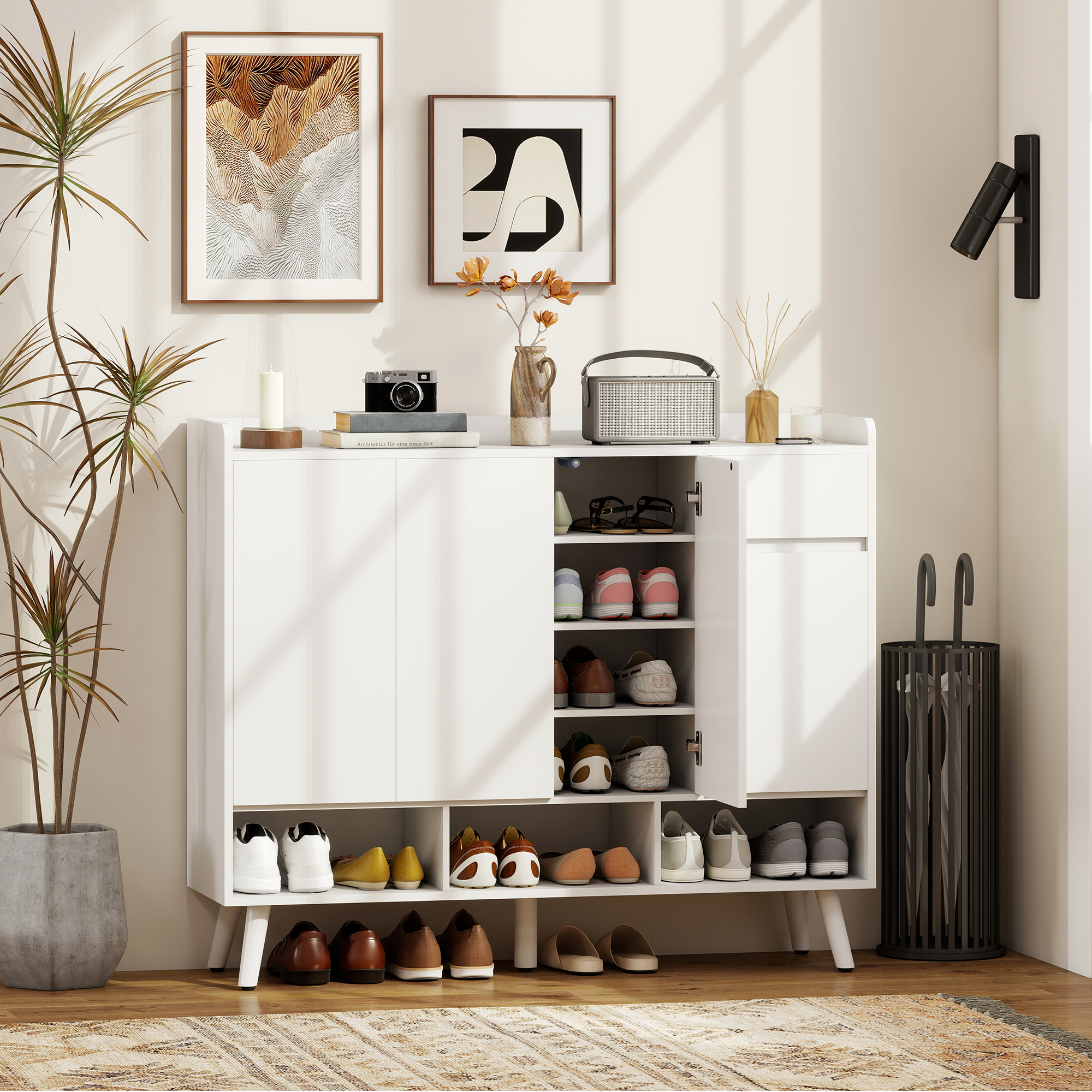 Schuhschrank mit grifflosem Design, 4 Türen, 4 verstellbare Regale, freistehendes Schuhregal mit 5 Holzbeinen, Holz, Weiß